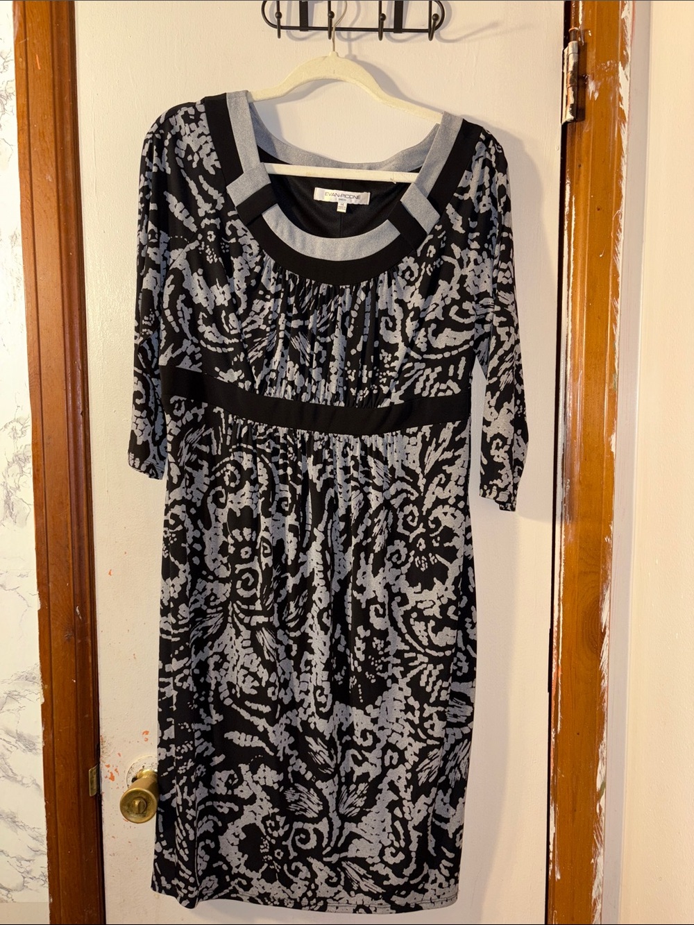 Evan-Picone Black & Gray Patterned Dress